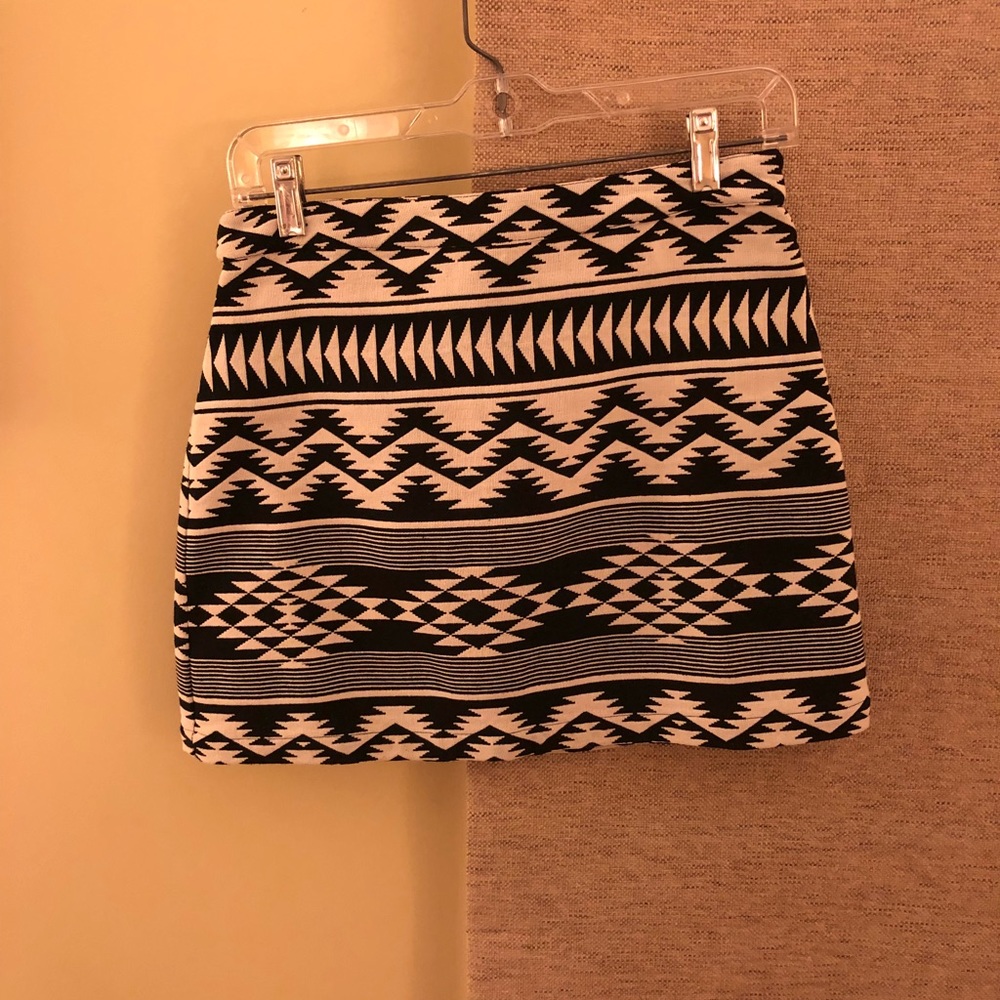 Topshop B&W Skirt